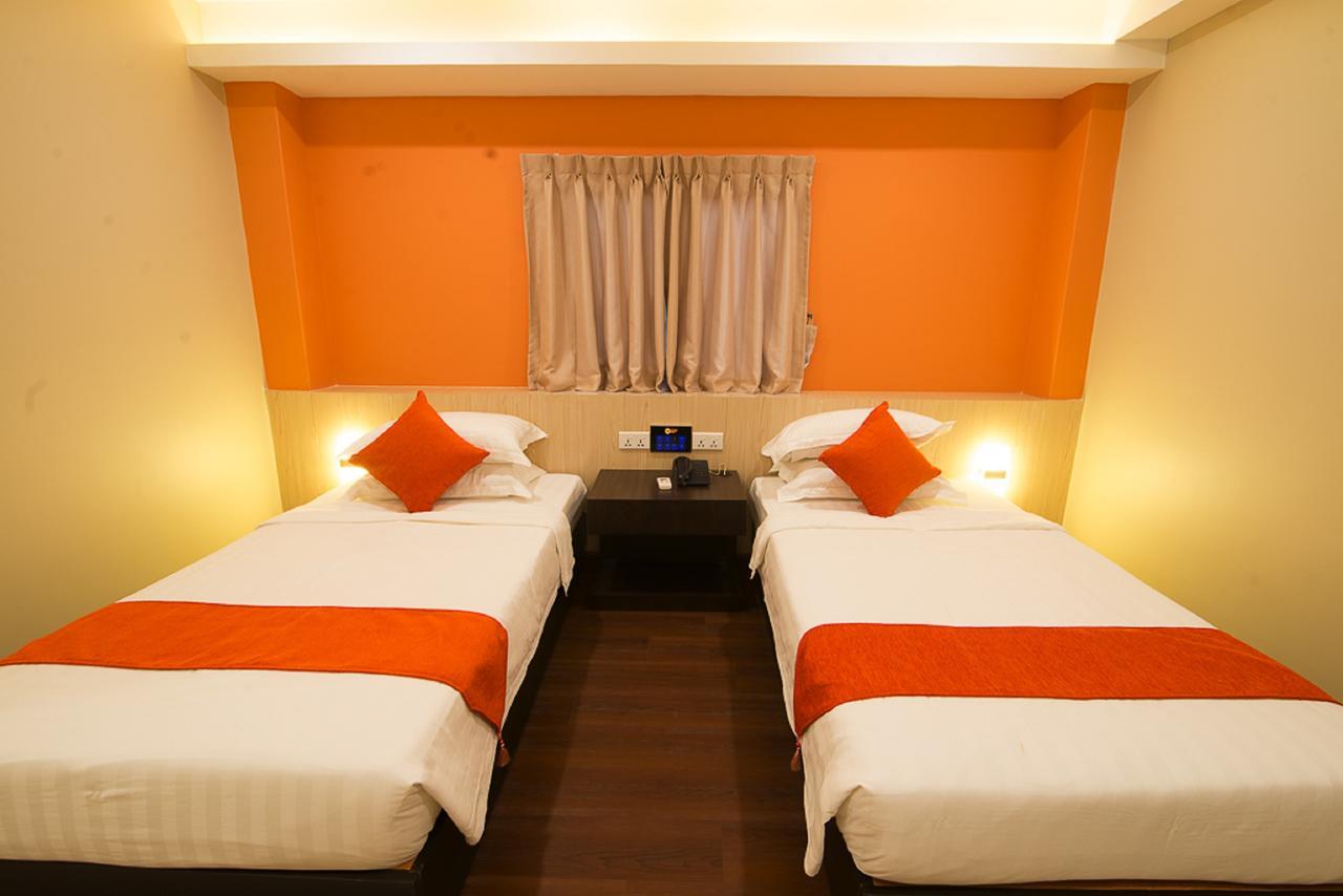 Eastern Hotel Yangon Exterior photo